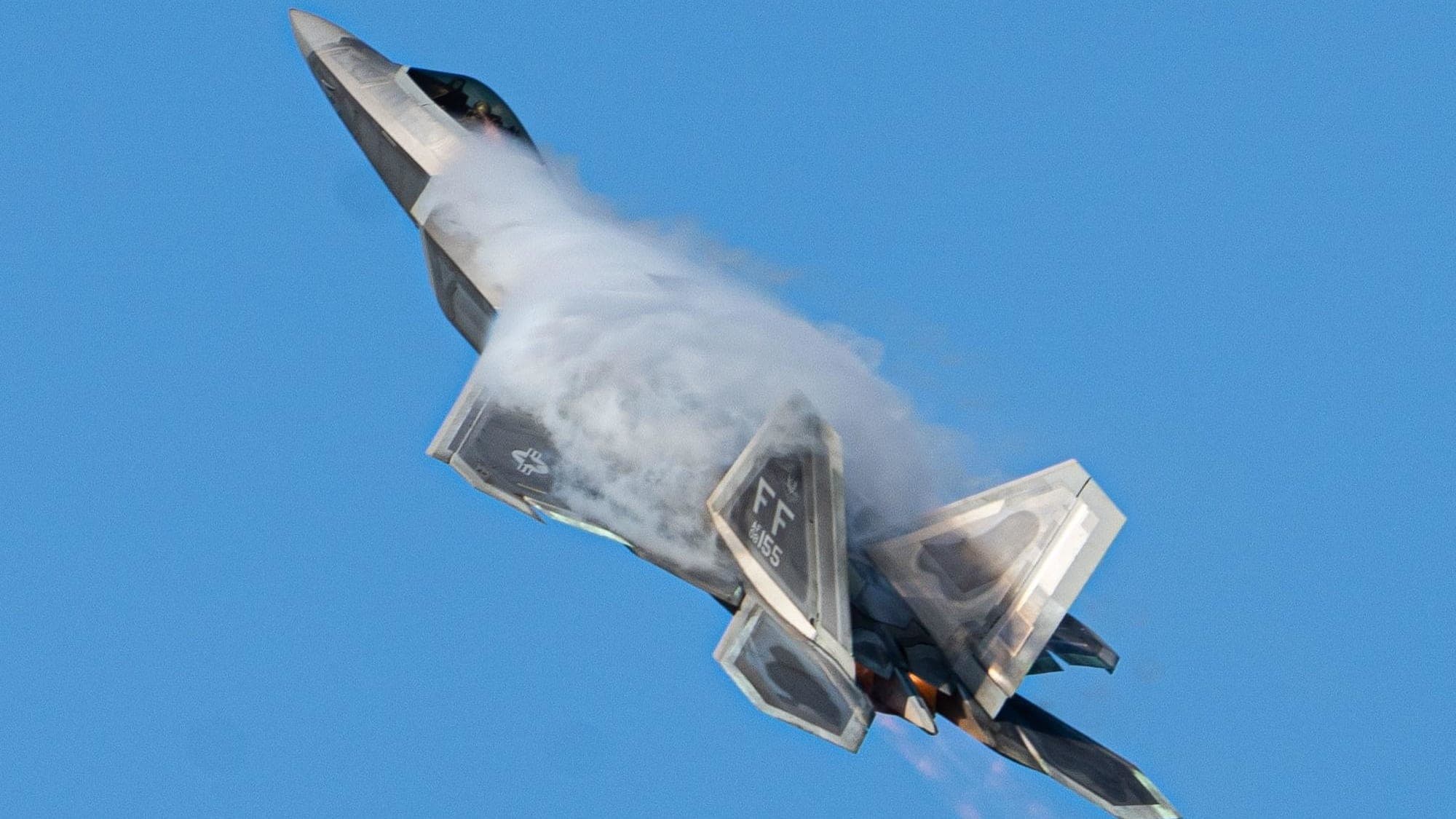 F-22 Raptor, Atlantic City-Based F-16s to Roar Over Wildwoods This Weekend