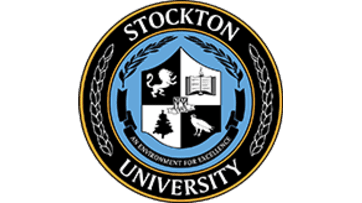 High Schoolers Pitch Wedding App at Stockton Business Camp