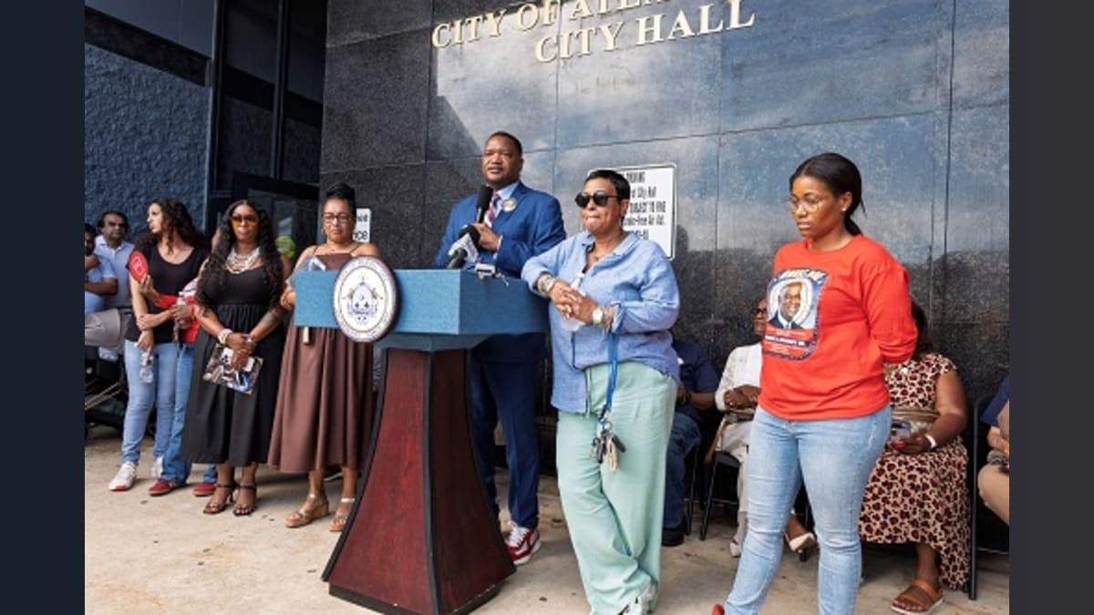 Atlantic City Dedicates City Hall in Honor of Ernest Coursey