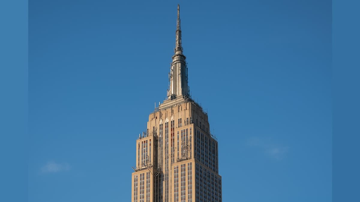 Impractical Jokers Dangle Cast Member Off Empire State Building
