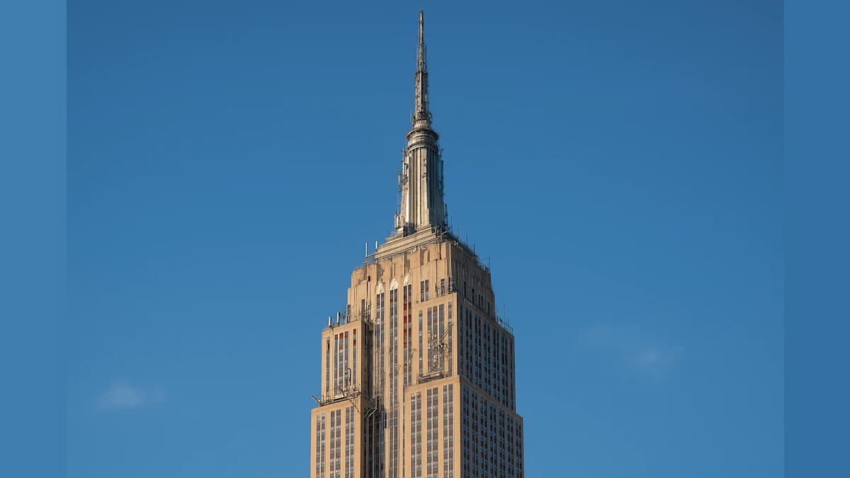 Impractical Jokers Dangle Cast Member Off Empire State Building