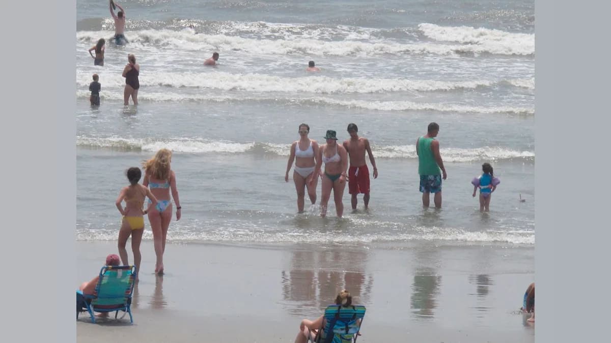 One Last Summer Rush: Labor Day Crowds Pack the South Jersey Shore