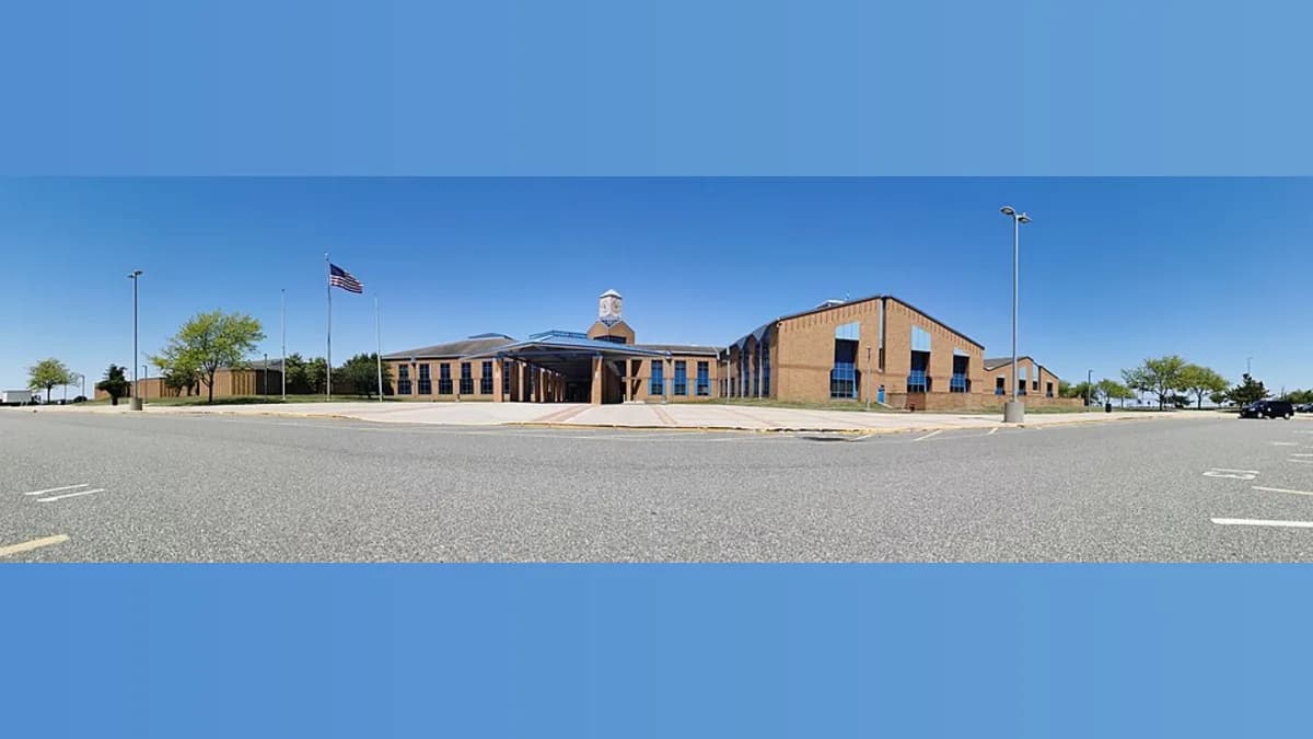 No Phones, More Talking: Atlantic City High Sees Smooth Start to New Cellphone Rules